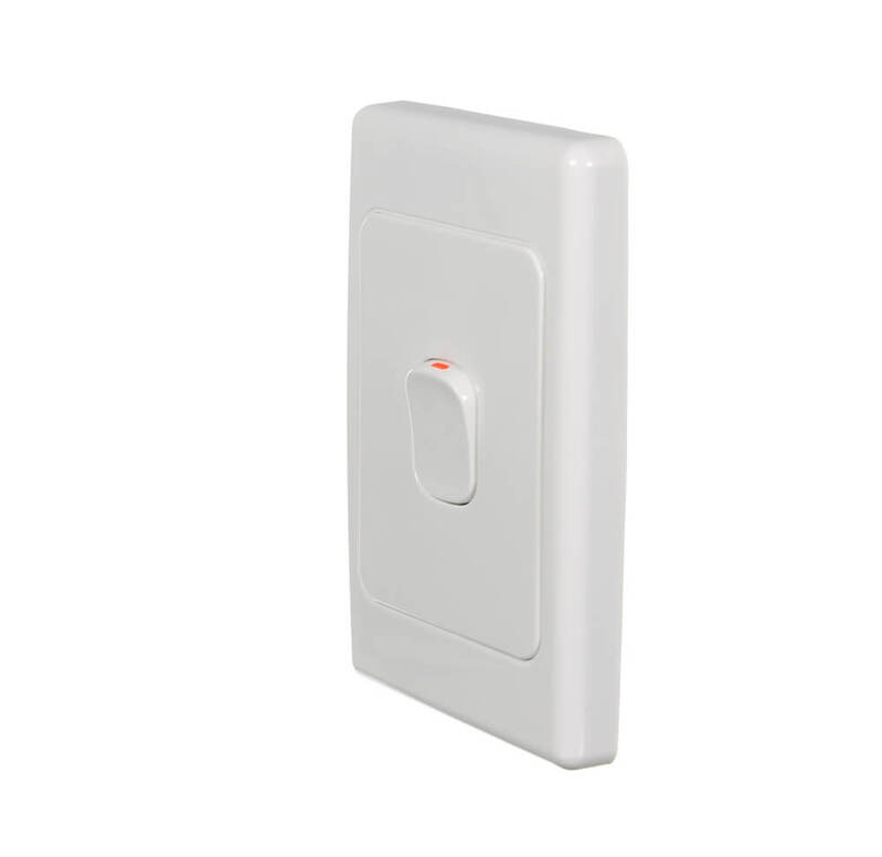 CLIPSAL 2031D32WE 32Amp Double Pole Cooker / Stove Isolator Switch