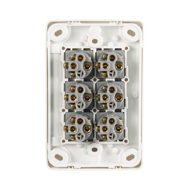 Trader Puma PUSWV6G | 6 Gang 16A Vertical Switch | White