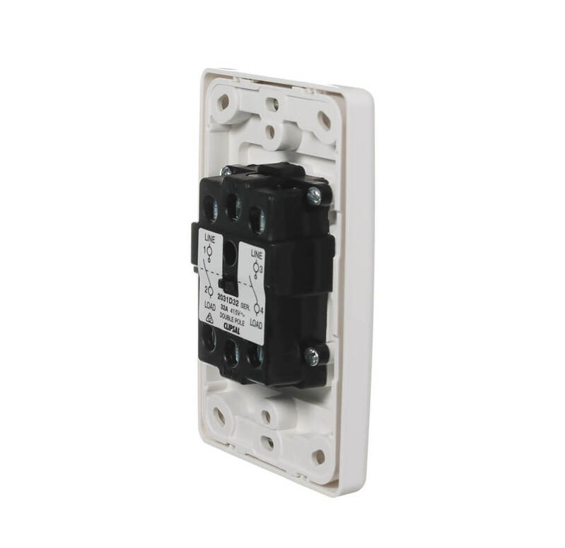 CLIPSAL 2031D32WE 32Amp Double Pole Cooker / Stove Isolator Switch