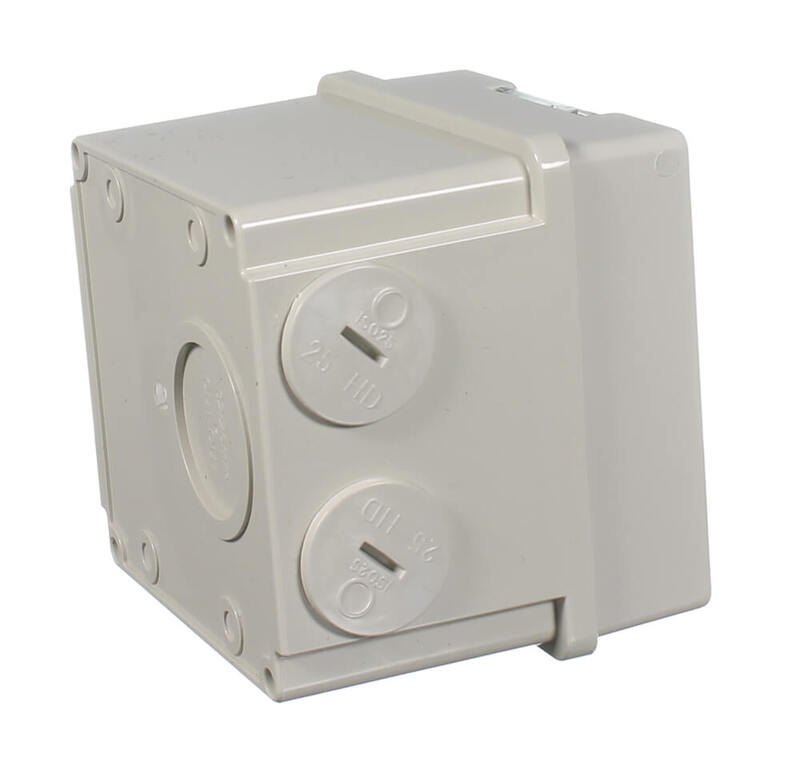 CLIPSAL EY56AI315 | Appliance Inlet 3 Flat Pin 15Amp IP66 | EASY56