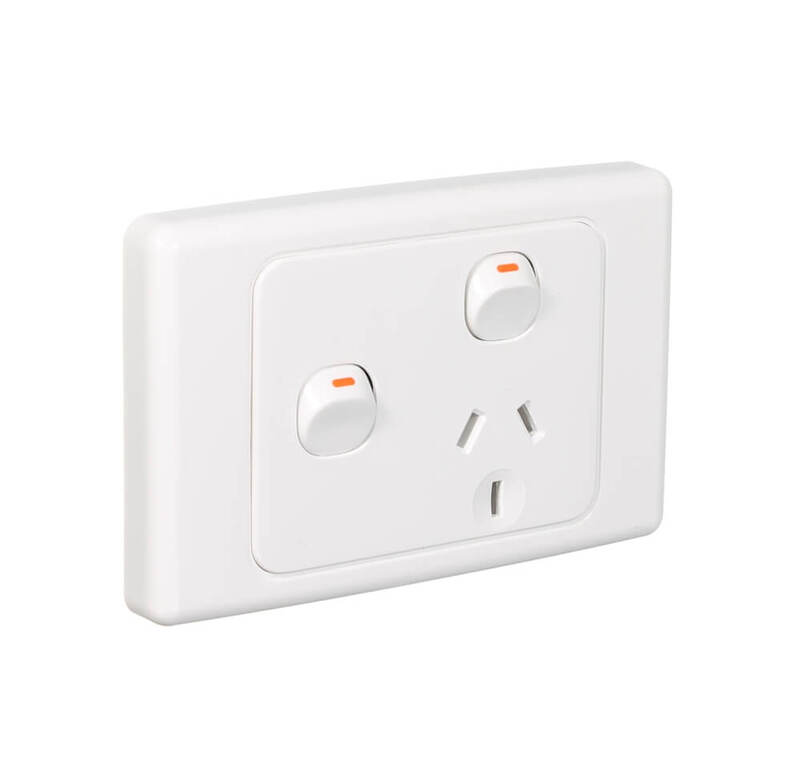 Clipsal 2015X-WE | 10Amp Single Power Point With Extra 10 Amp Switch White | 2000 Series main image