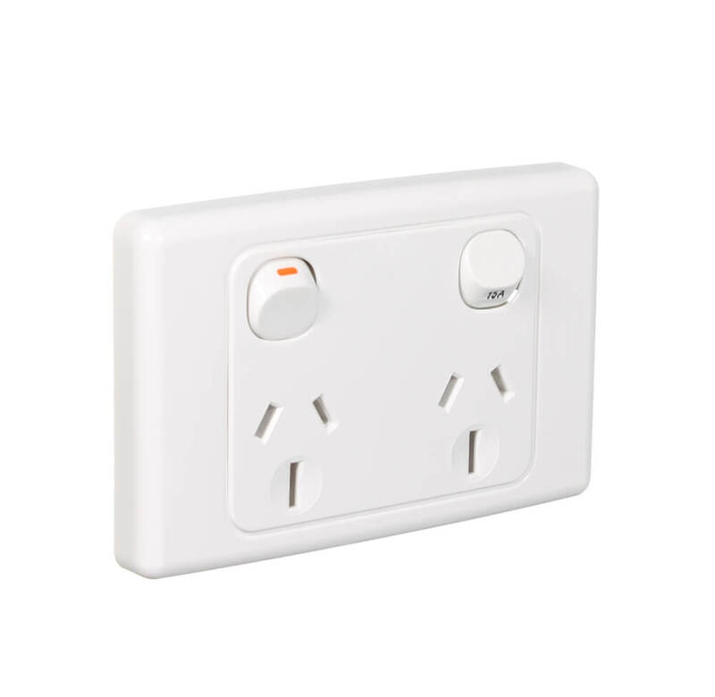 Clipsal 2025/15 Double Power Point GPO 15Amp 250v White (2000 Series
