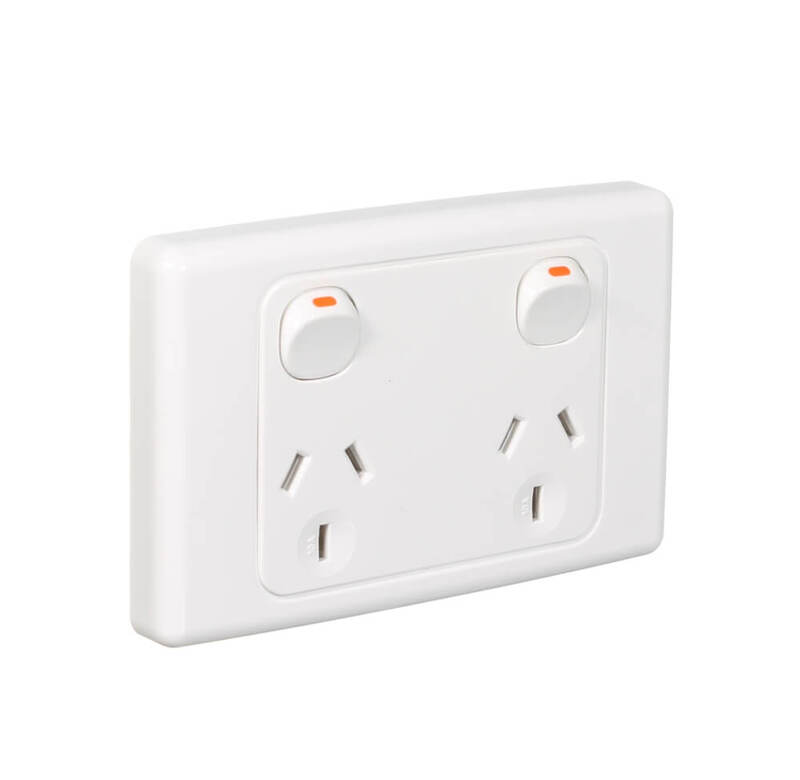Clipsal 2025D | 10Amp Double Pole , Double Power Point White | 2000 Series main image