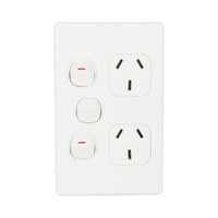 4C 040.0.0101 | Slimline Double Vertical Power Point With Extra Switch | Elegant Range | White